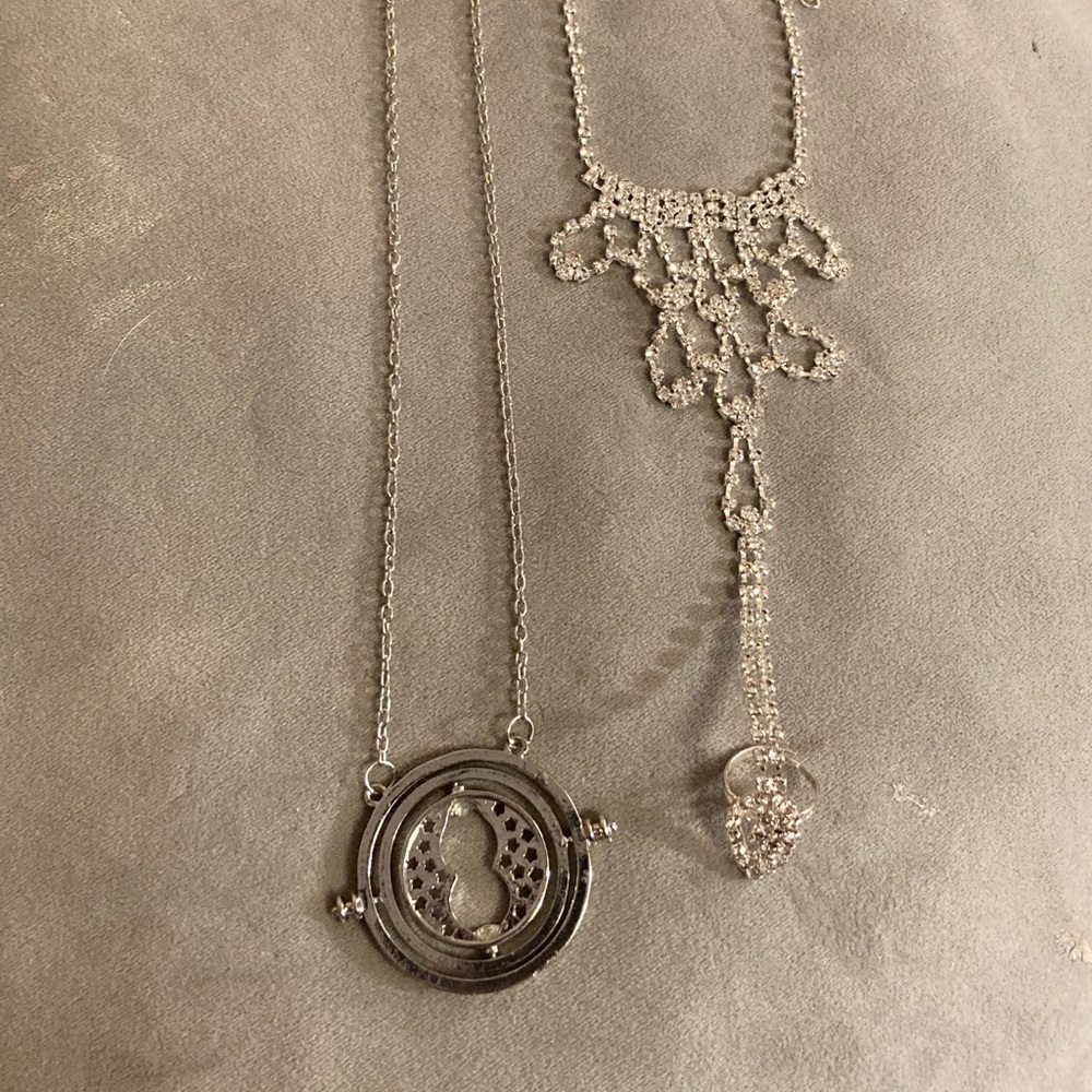 4/$10 Unique Necklace & Rhinestone Foot Bling